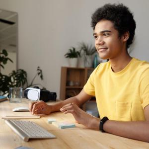 Cómo aprovechar la formación online para seguir creciendo personal y profesionalmente