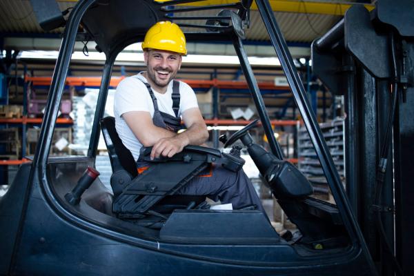 Dónde hacer el curso de carretillero en Madrid