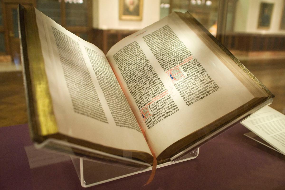 Cuáles son los libros apócrifos del Antiguo y Nuevo Testamento