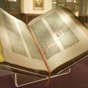 Cuáles son los libros apócrifos del Antiguo y Nuevo Testamento
